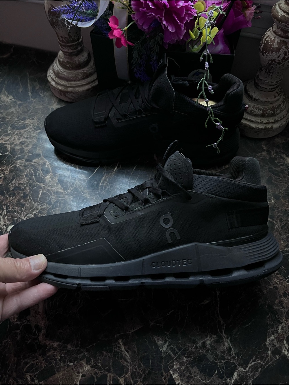 On CloudNova II
Comfort/Athletic Lifestyle Shoes
Lifestyle Shoes
Size 11 for Men - Picture 4 of 12